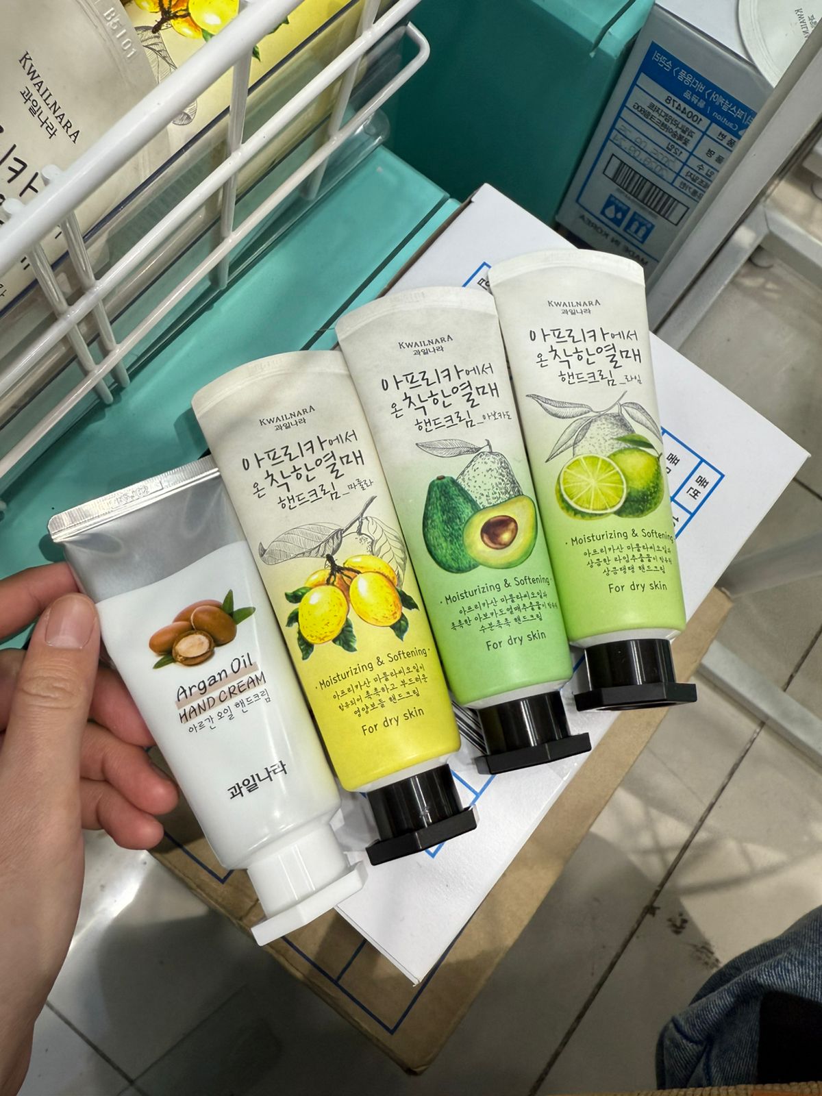 Hand Cream Korea 😍 wanginya enaakk\"  Serba 45rb